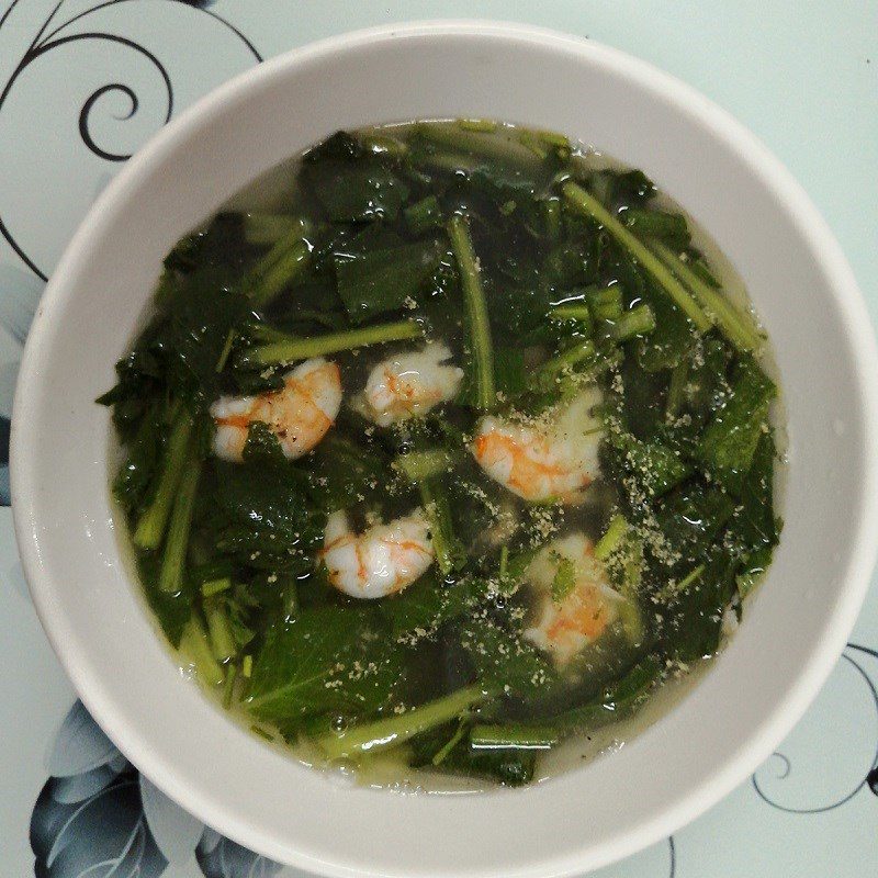 Step 4 Final product Fresh shrimp mustard greens soup