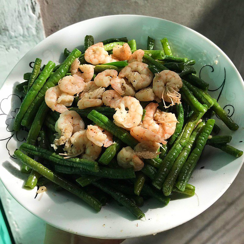 Step 4 Finished Product Stir-fried Green Beans with Shrimp