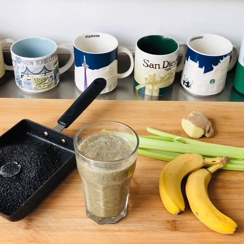 Step 4 Final Product Black Sesame Banana Celery Smoothie