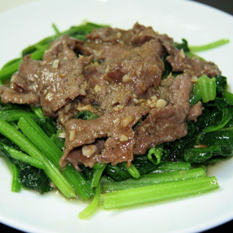 Step 4 Finished product Stir-fried spinach with beef