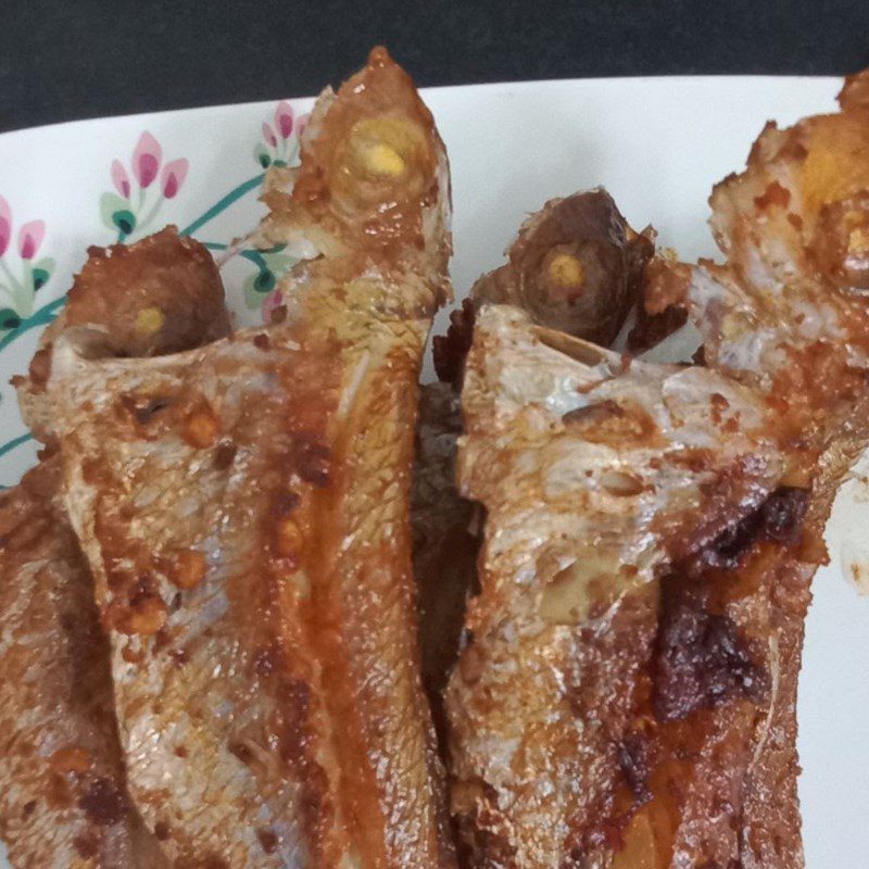 Step 4 Final Product Fried Fish with Salt and Chili