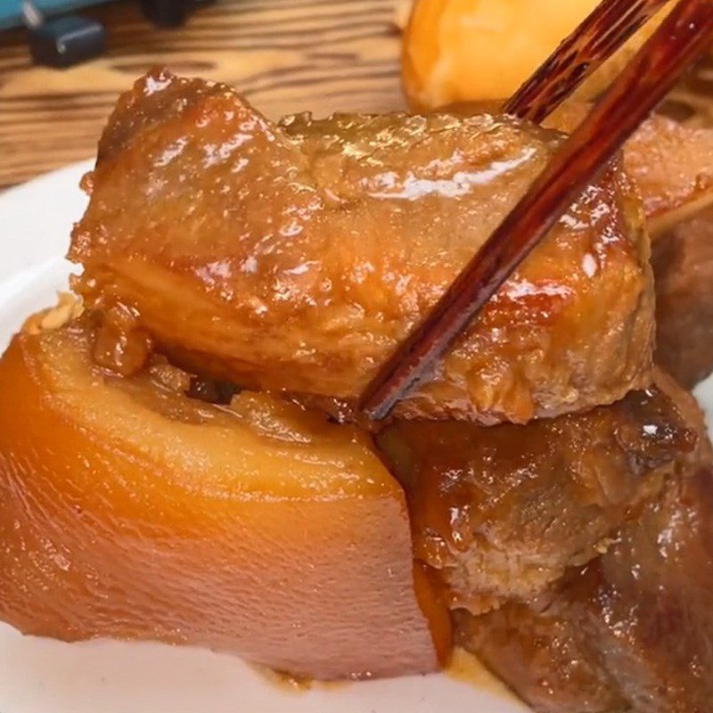 Step 4 Finished Product Braised Pork in Coconut Water (Recipe shared from TikTok Cooking with TasteVN)