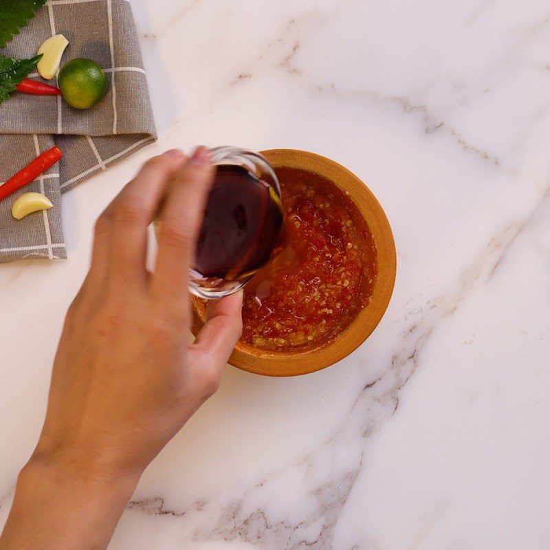 Step 4 Making tamarind fish sauce Beef with tamarind fish sauce