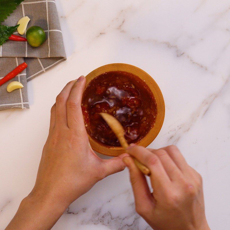 Step 4 Making tamarind fish sauce Beef with tamarind fish sauce