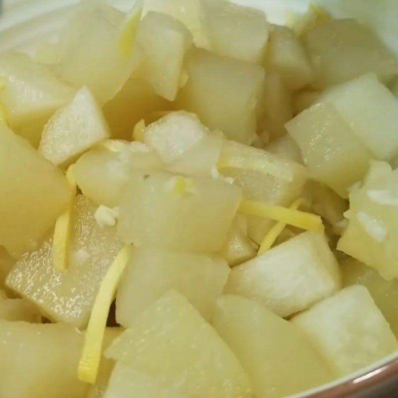 Step 4 Final Product Steamed Pear with Honey and Ginger