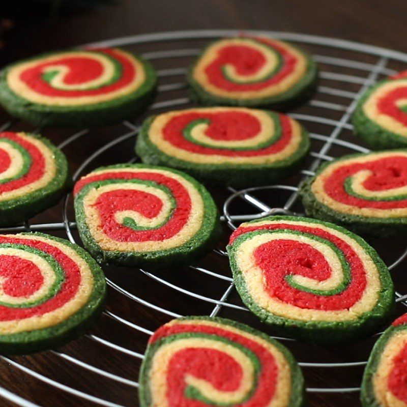 Step 6 Final Product Spiral Cookies