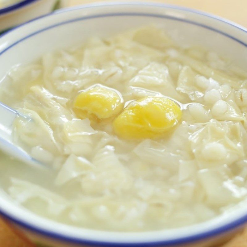 Step 4 Final product Sweet soup with bo bo, ginkgo and tofu skin