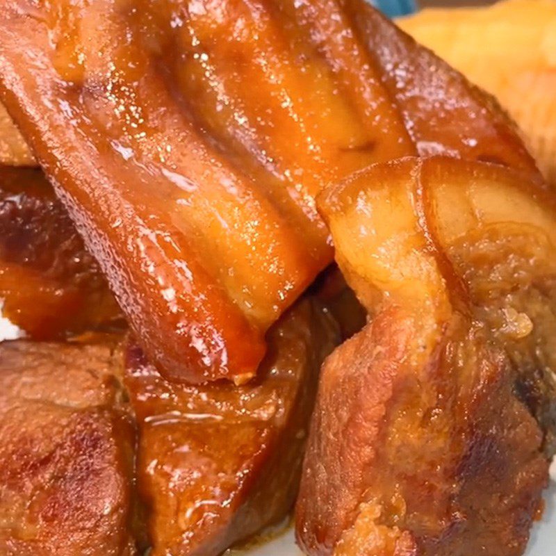 Step 4 Finished Product Braised Pork in Coconut Water (Recipe shared from TikTok Cooking with TasteVN)