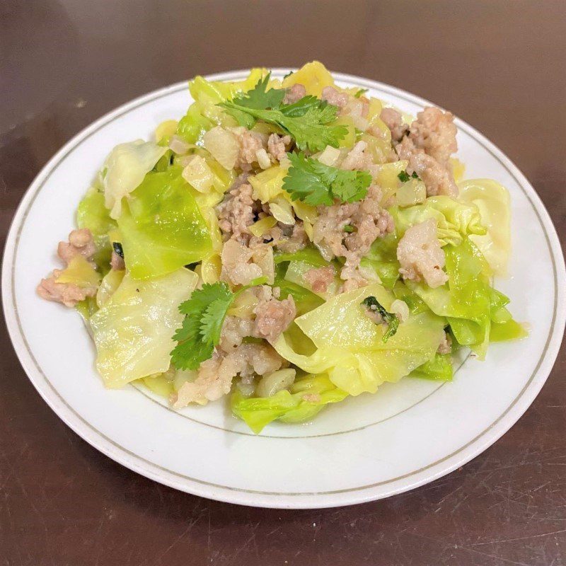 Step 4 Final Product Stir-fried cabbage with minced meat