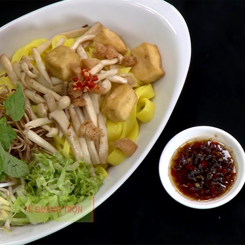 Step 6 Final product Vegetarian mixed Quang noodles