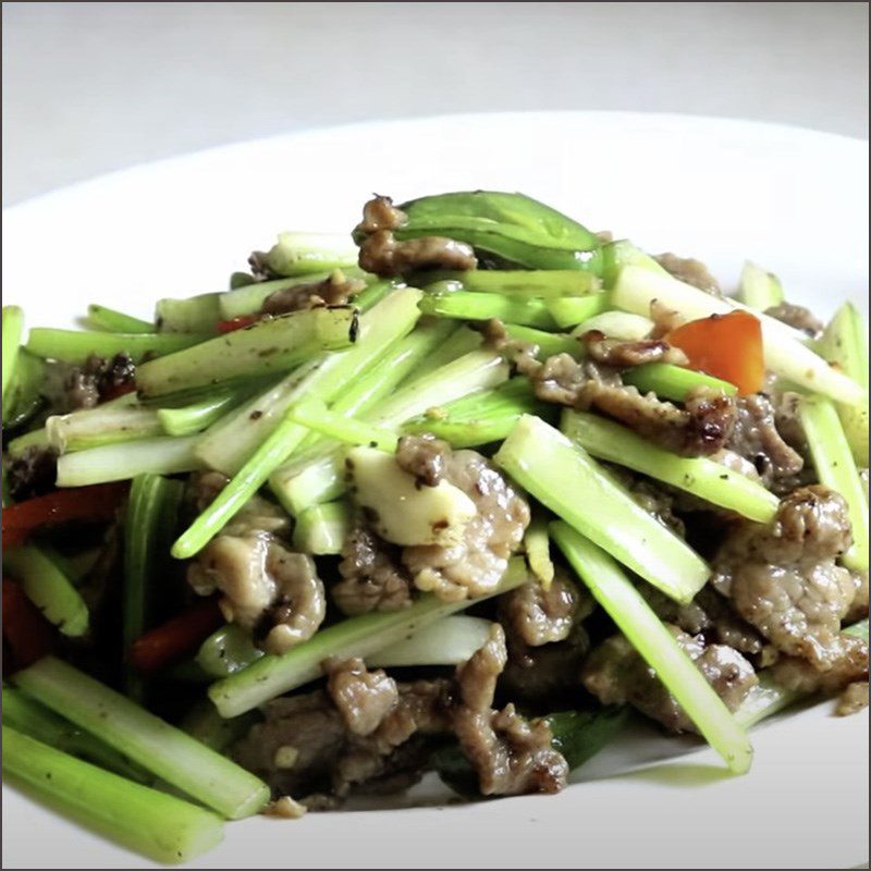 Step 5 Final product Stir-fried celery with pork