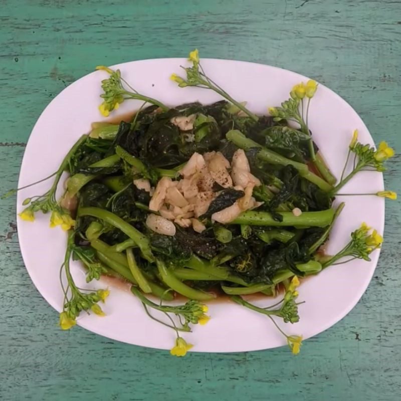 Step 5 Finished Product Stir-fried Mustard Greens with Oyster Sauce