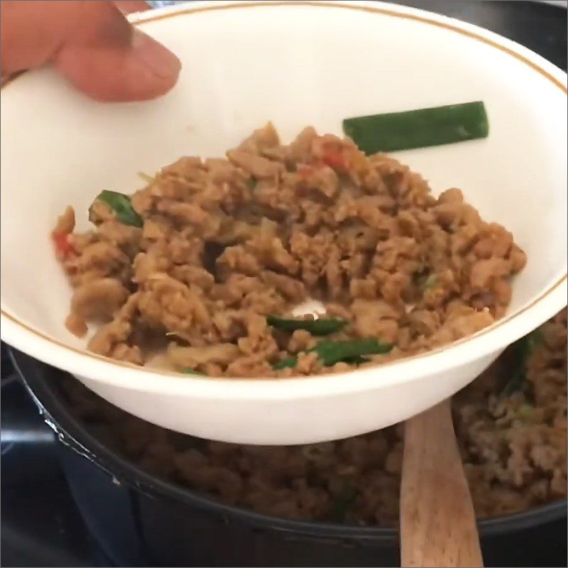 Step 3 Final Product Stir-fried Turkey with Lemongrass and Bell Peppers