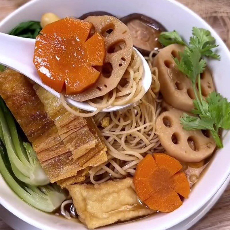 Step 4 Final product Vegetarian duck noodle soup with lotus seeds