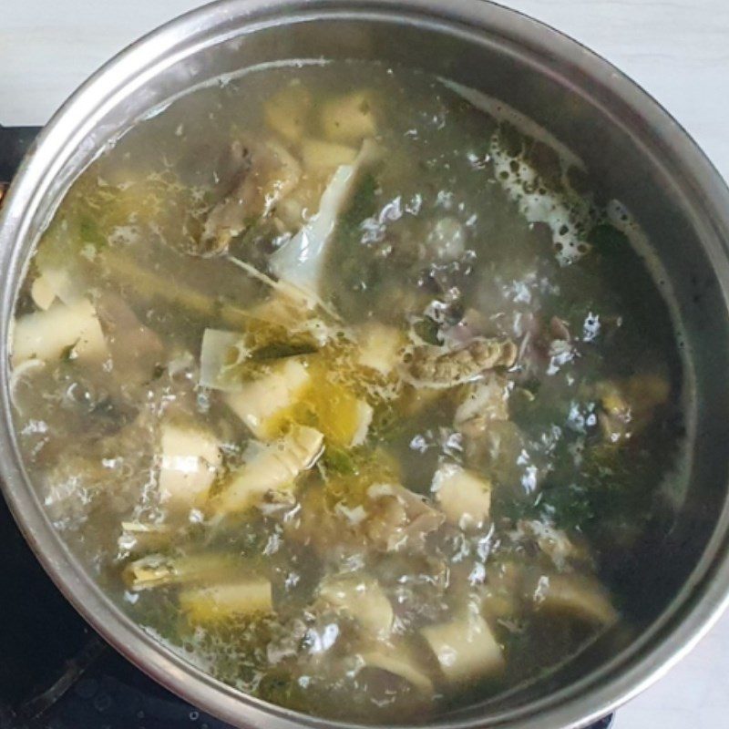 Step 5 Finished product Chicken hot pot with Vietnamese coriander