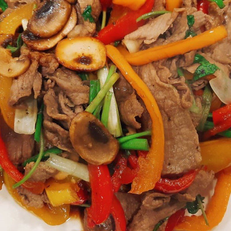 Step 3 Finished Product Stir-fried Beef with Bell Peppers and Mushrooms