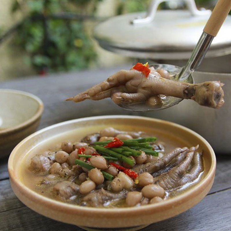 Step 4 Final product Stewed chicken feet with peanuts