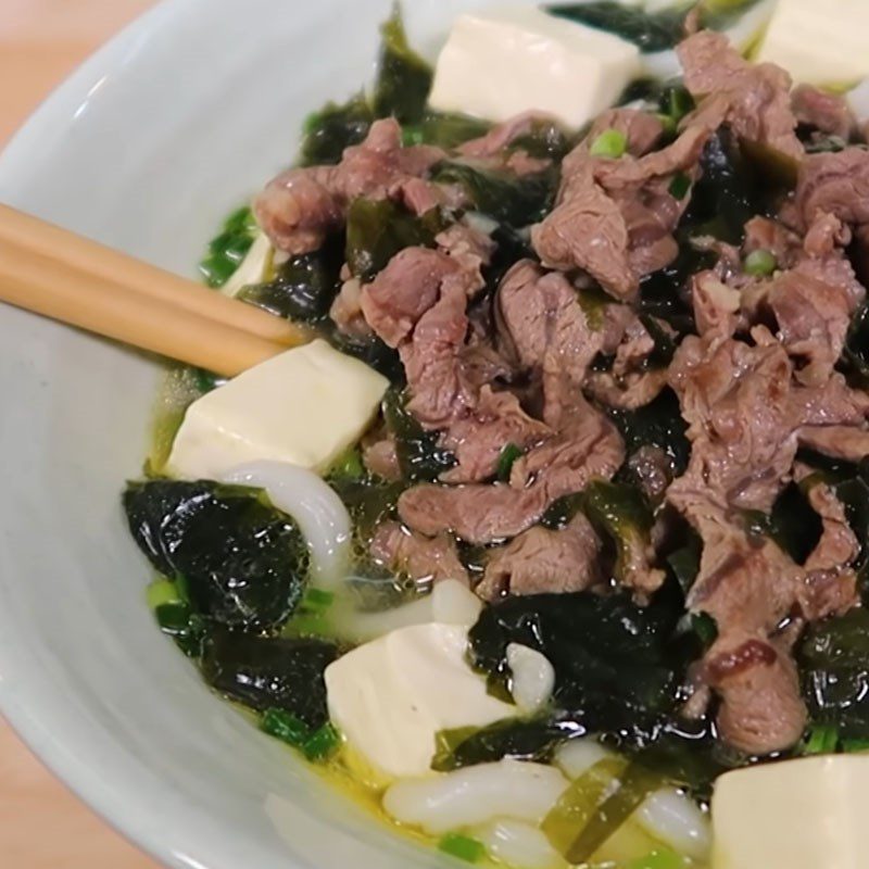 Step 4 Finished product of Beef Seaweed Tofu Soup