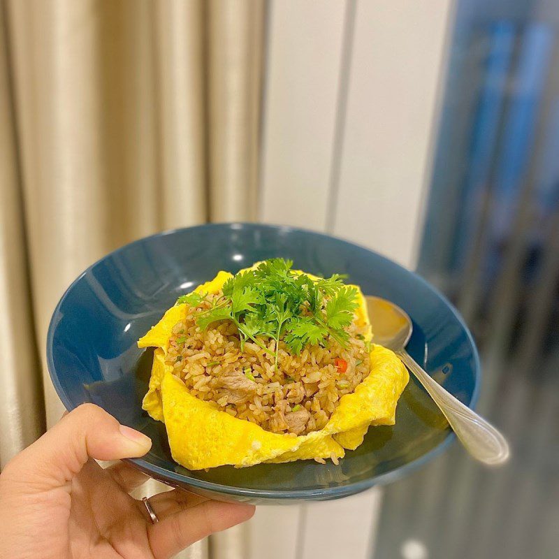 Step 5 Final Product Thai-style shrimp paste fried rice (recipe shared by users)