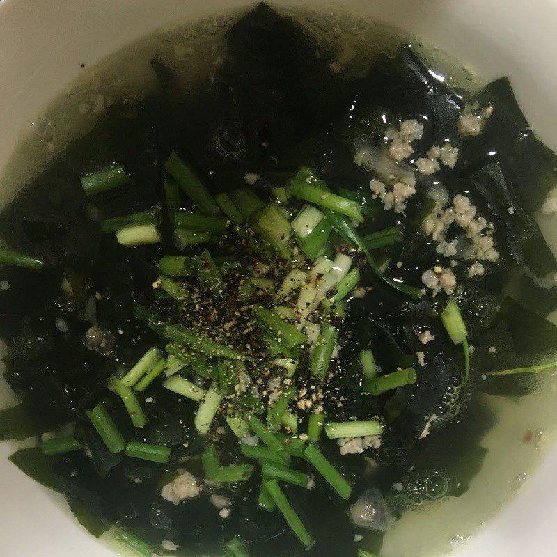 Step 3 Final product Seaweed soup with minced pork