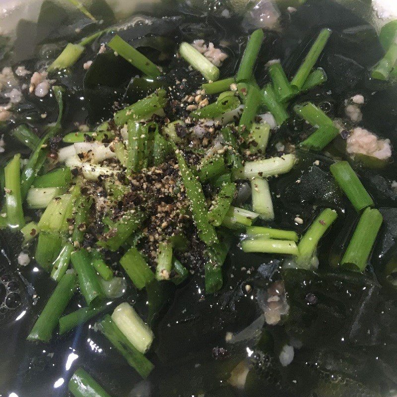 Step 3 Final product Seaweed soup with minced pork