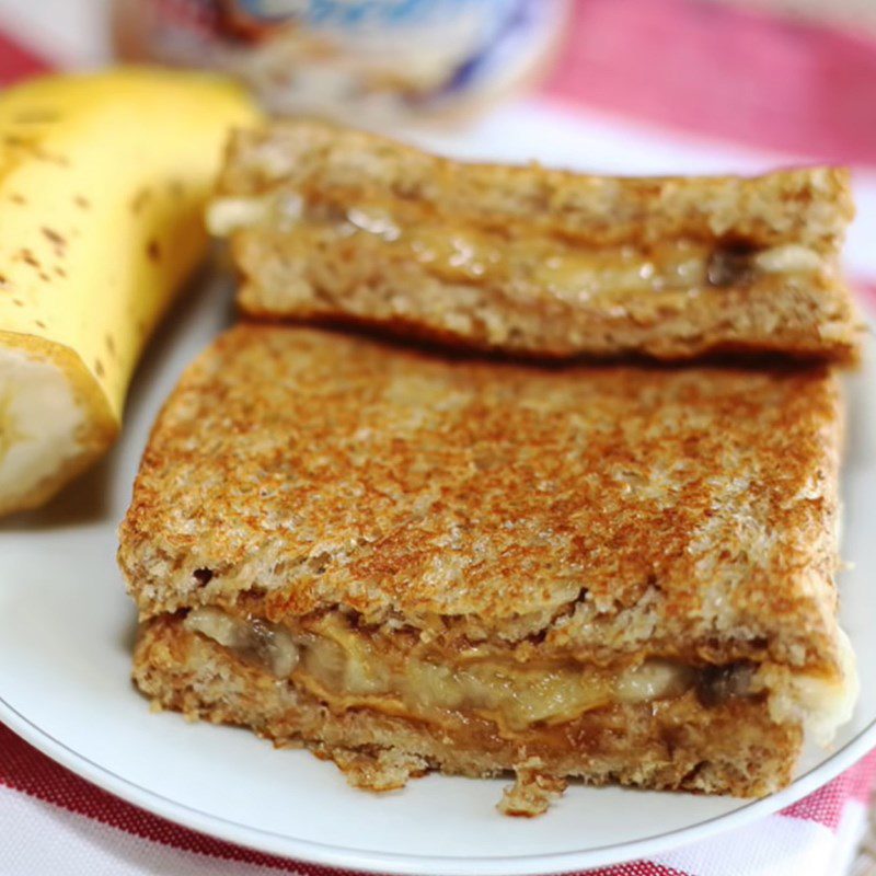 Step 4 Final product Sandwich bread with grilled banana using a non-stick pan