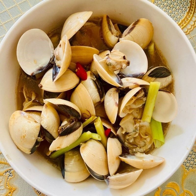 Step 3 Final Product Steamed Thai Clams (Recipe shared by users)