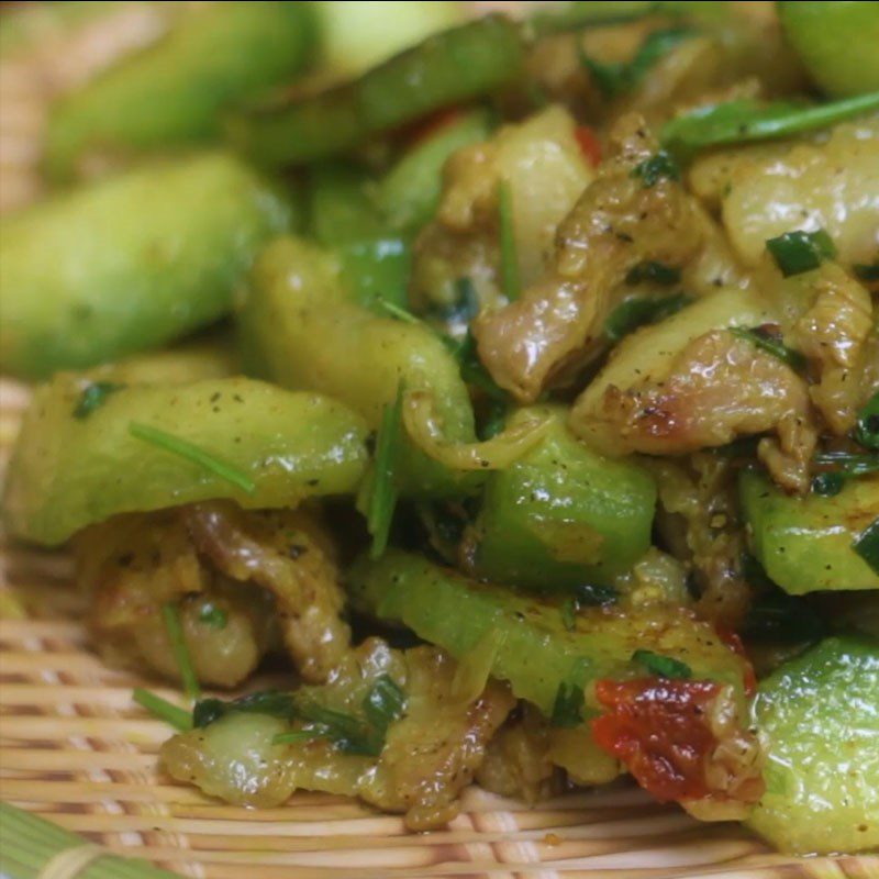 Step 6 Final Product Stir-fried Gourd with Pork