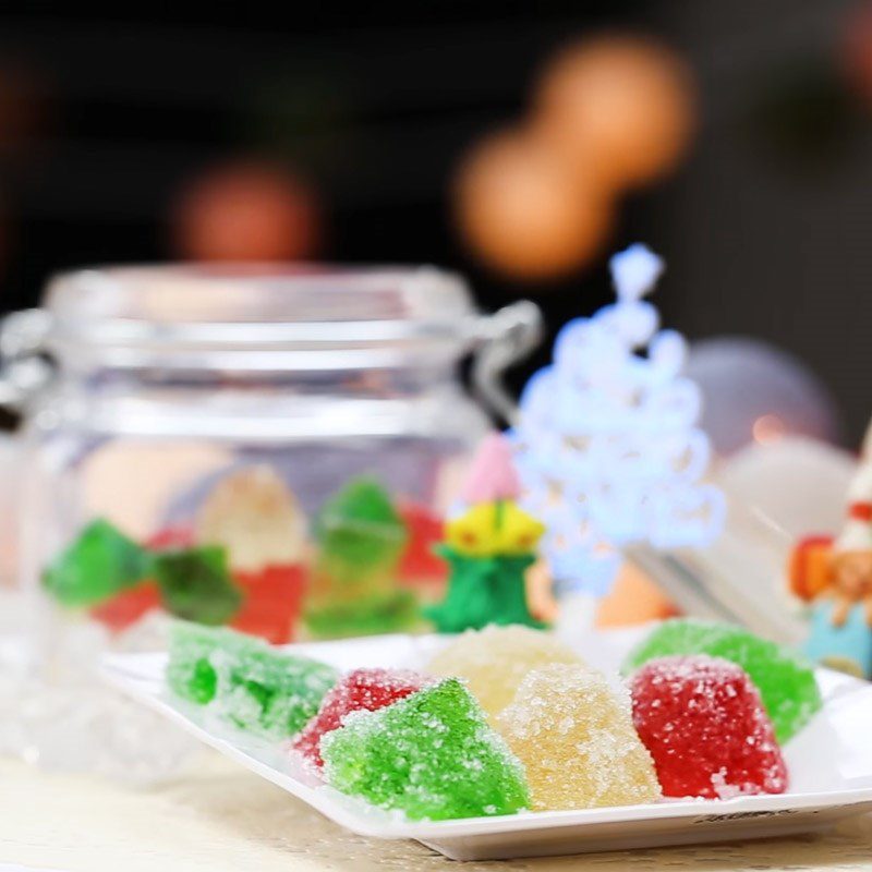 Step 4 Finished Product Christmas gummy candy using gelatin