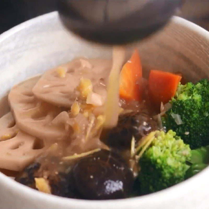 Step 4 Final product Vegetarian lotus root noodles