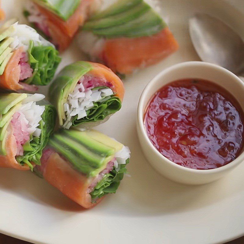 Step 6 Final product Salmon avocado spring rolls