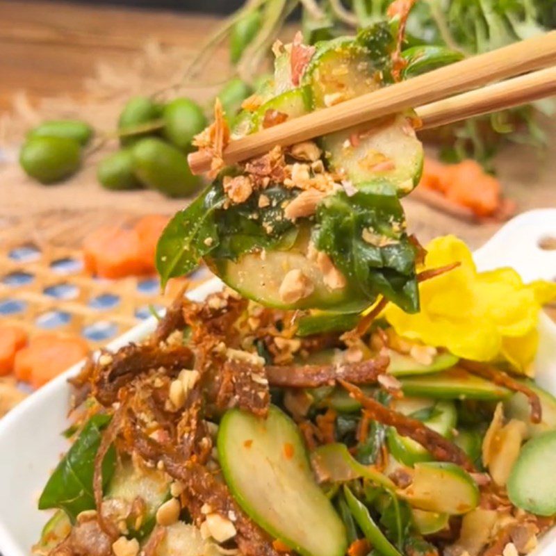 Step 3 Final product Dried beef salad with young star fruit (Recipe shared from Tiktok Cooking with TasteVN)