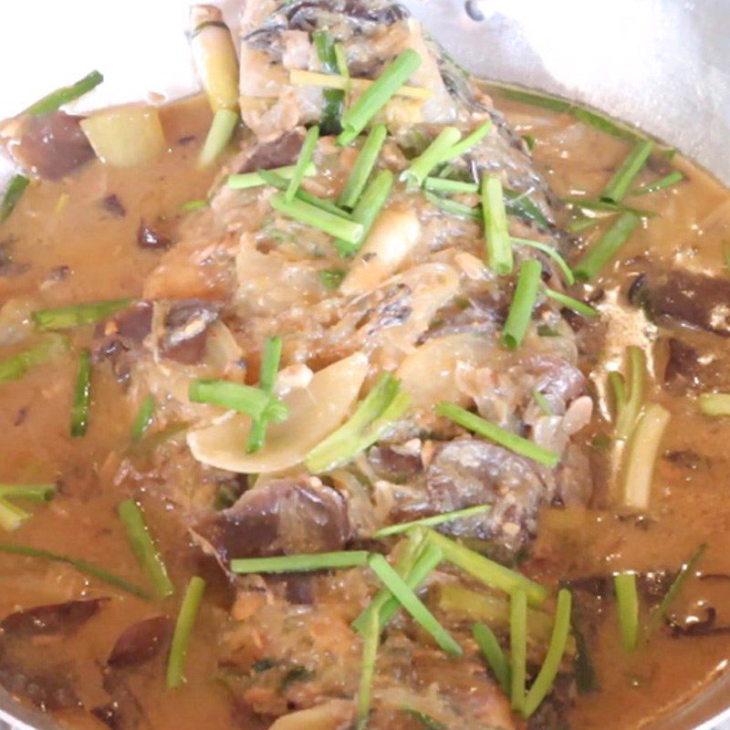 Step 6 Final Product Steamed Carp with Soy Sauce and Vermicelli