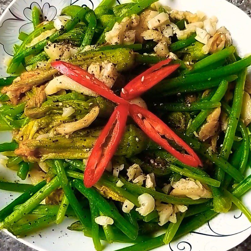 Step 3 Finished Product Fried Squash Blossoms with Garlic