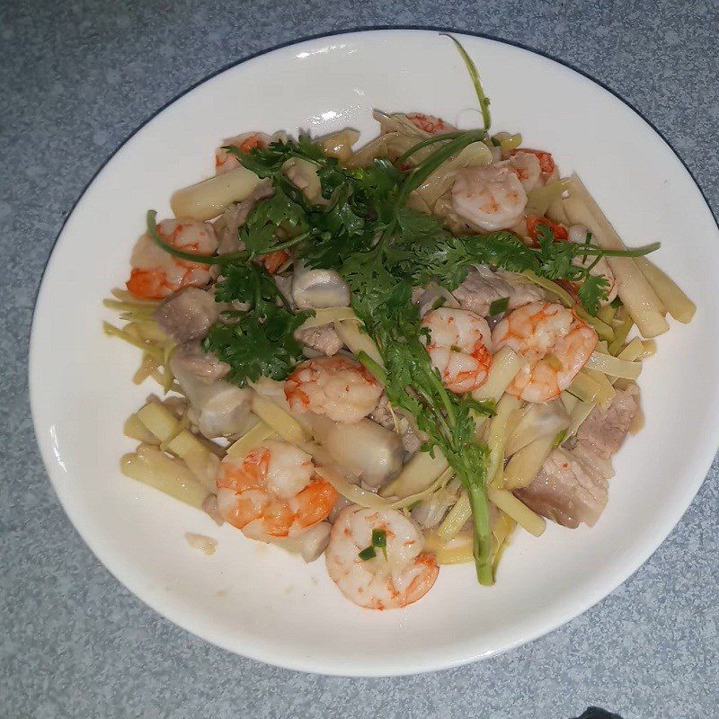 Step 4 Final Product Bồn Bồn stir-fried with shrimp and pork