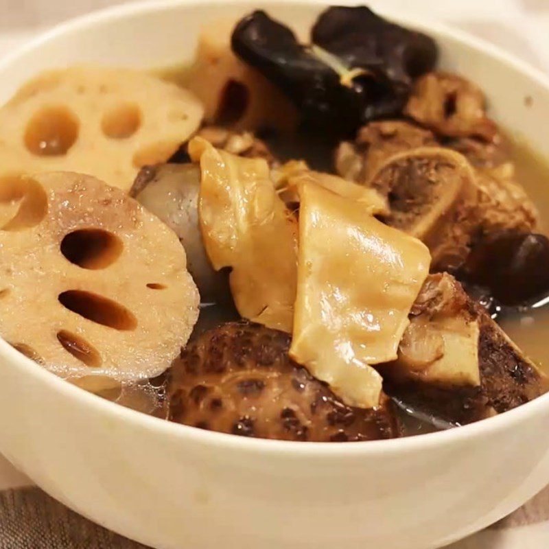 Step 5 Finished Product Lotus Root Soup with Pork Bones