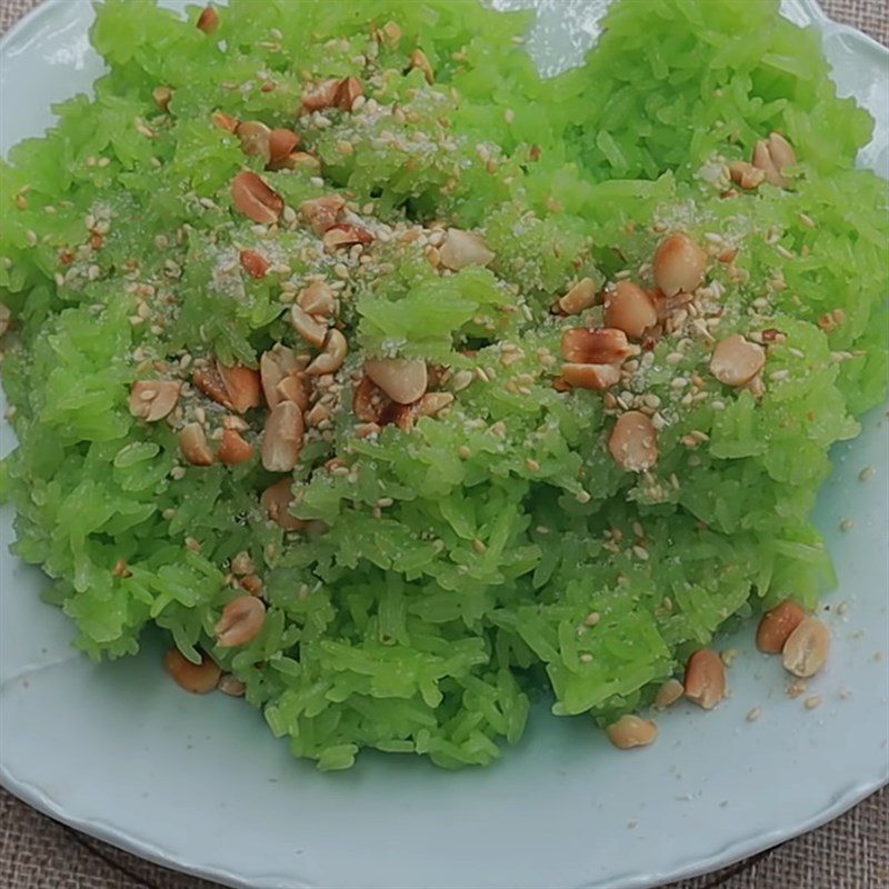 Step 5 Final Product Sticky rice with pandan leaves