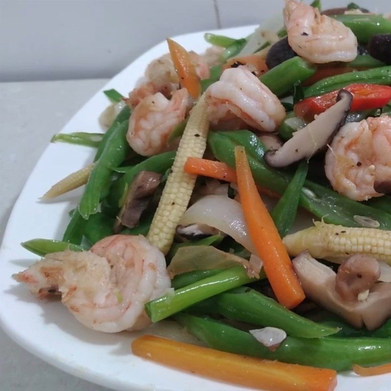 Step 5 Final Product Stir-fried shrimp with assorted vegetables