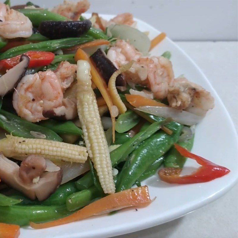 Step 5 Final Product Stir-fried shrimp with assorted vegetables