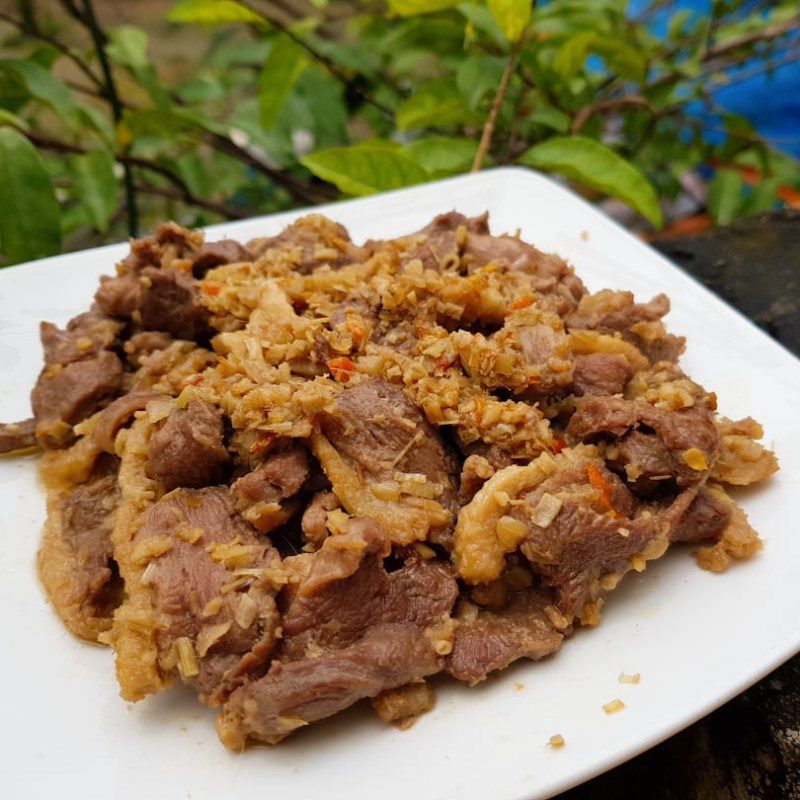 Step 4 Final Product Stir-fried Duck with Lemongrass and Chili