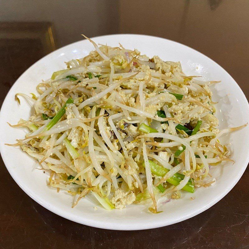 Step 3 Finished product Stir-fried bean sprouts with eggs