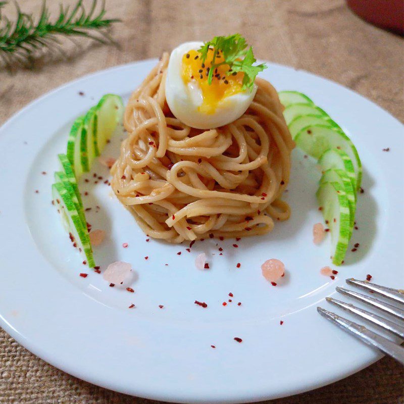 Step 5 Final product Pasta mixed with soft-boiled egg and peanut butter sauce