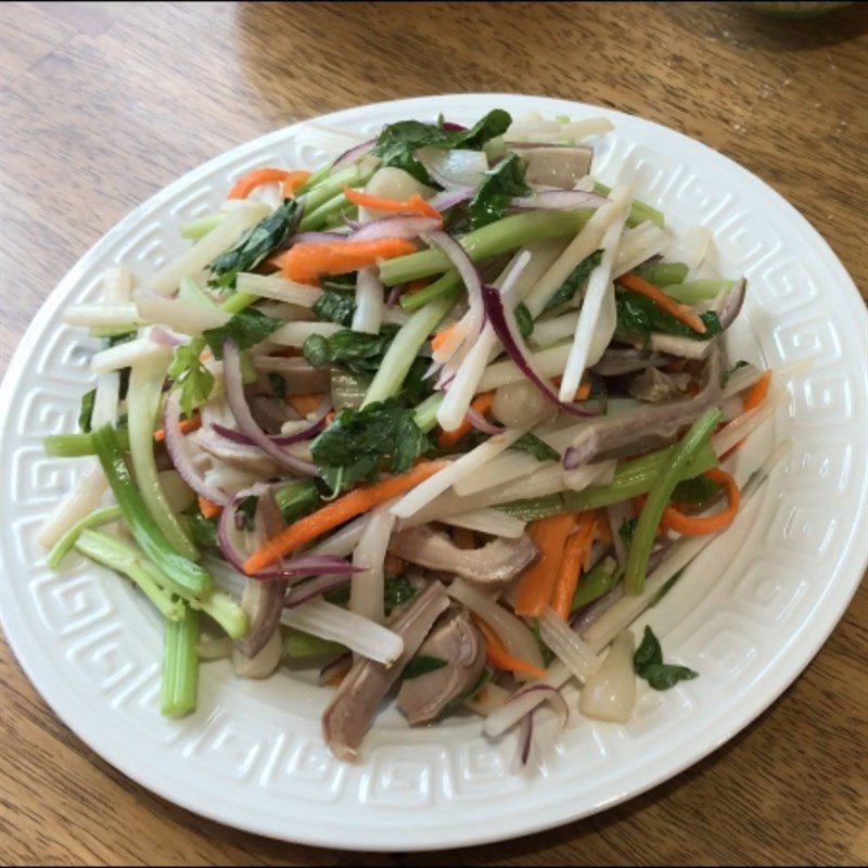 Step 5 Final product Lotus stem salad with pig stomach