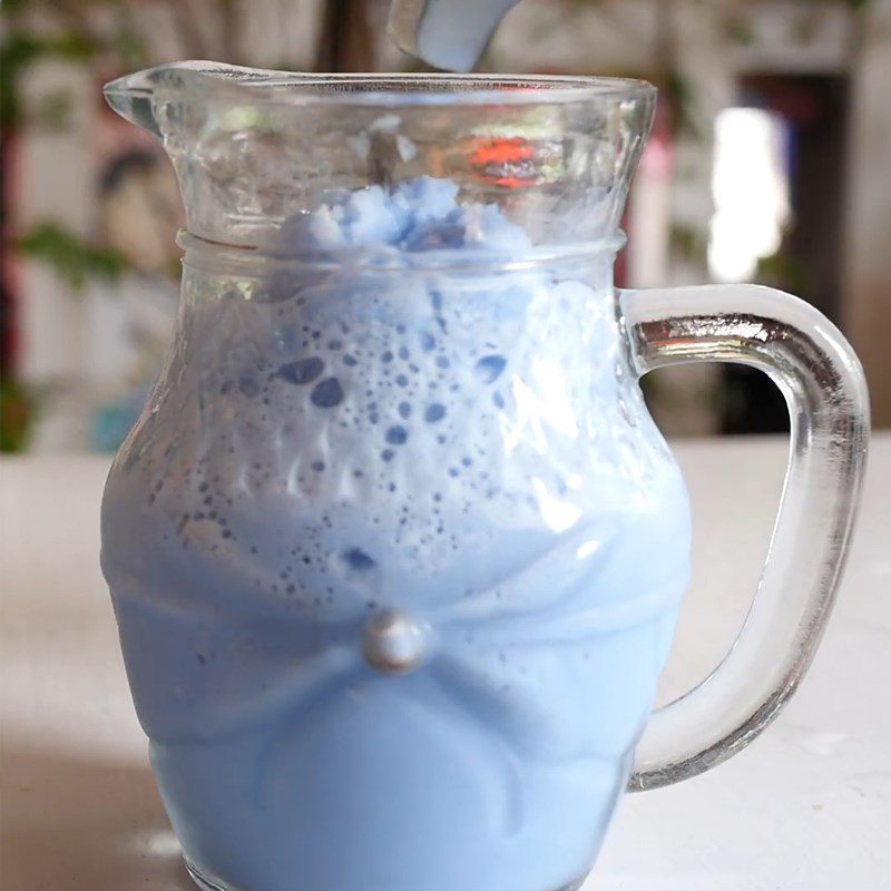 Step 3 Final Product Butterfly Pea Smoothie