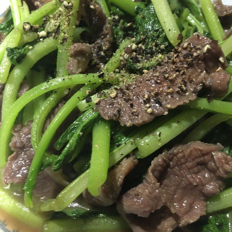 Step 3 Final product Stir-fried sweet mustard greens with beef