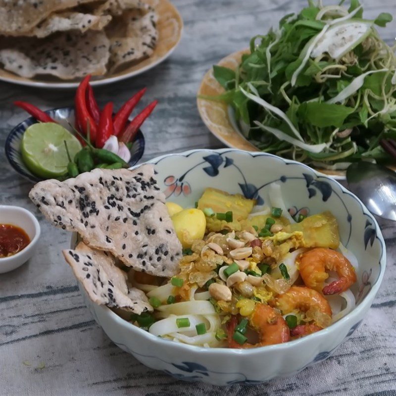 Step 9 Final Product Quang noodles with shrimp and meat