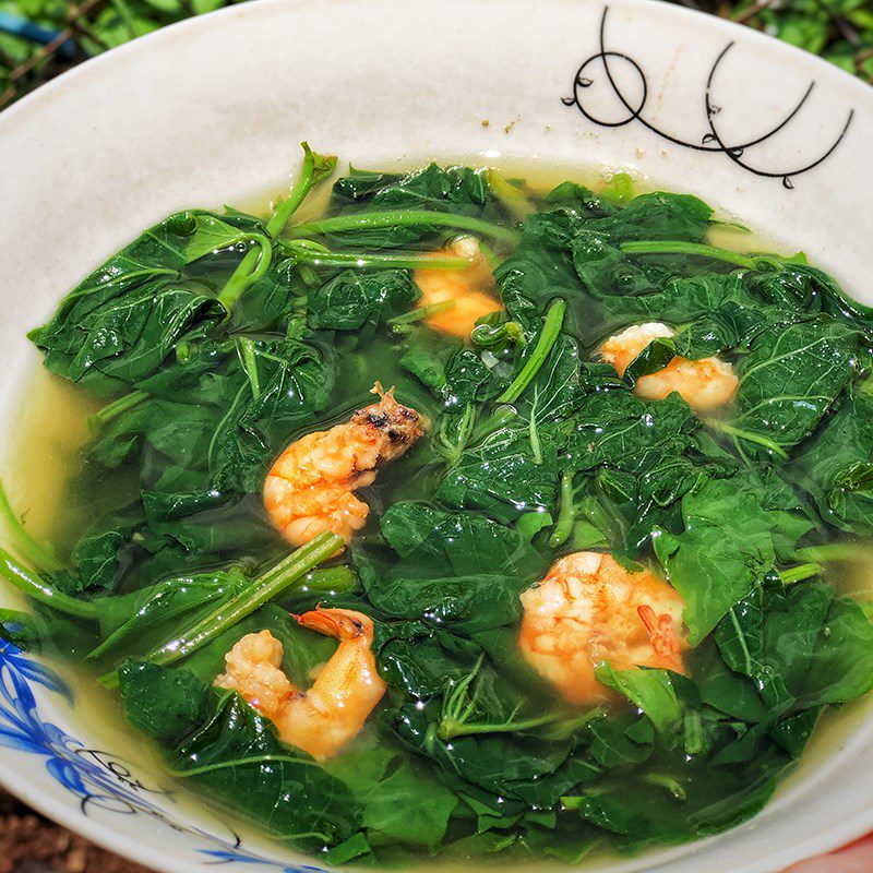 Step 4 Finished product Water spinach soup with shrimp