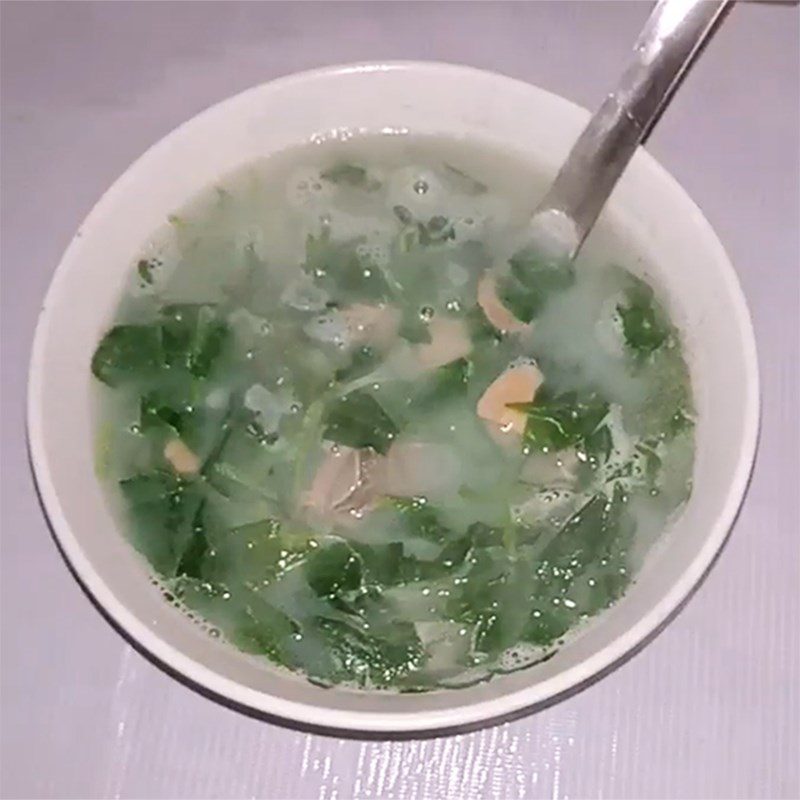 Step 5 Final product Clam soup with water spinach