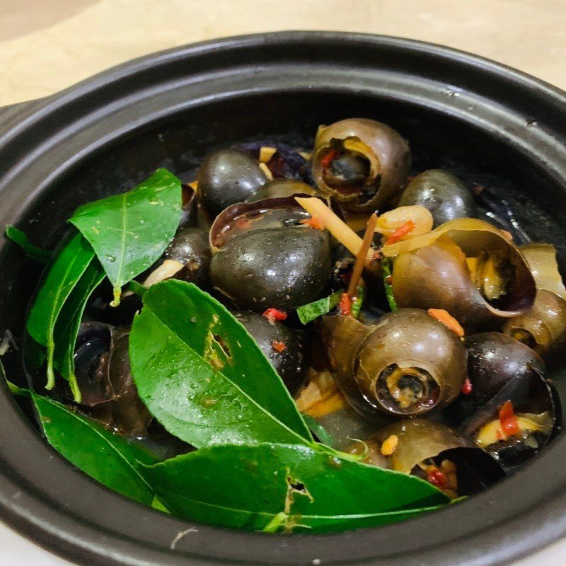 Step 3 Final Product Steamed Snails with Lemongrass and Chili