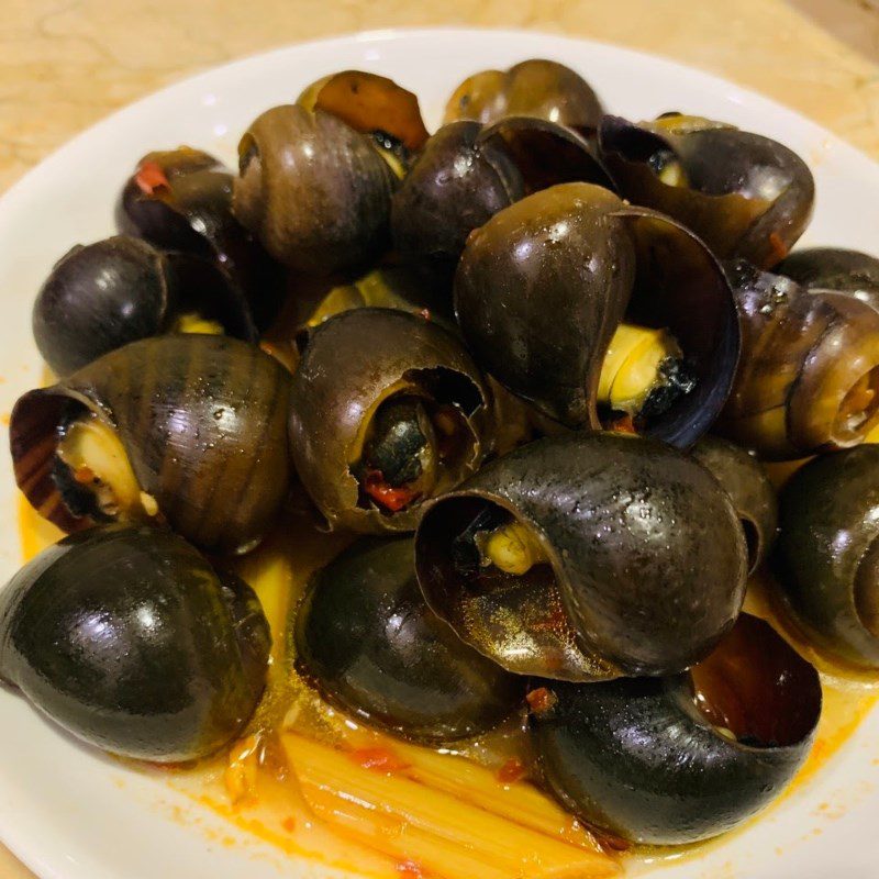 Step 3 Final Product Steamed Snails with Lemongrass and Chili